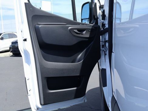 New 2026 Mercedes-Benz Sprinter 2500 image 7