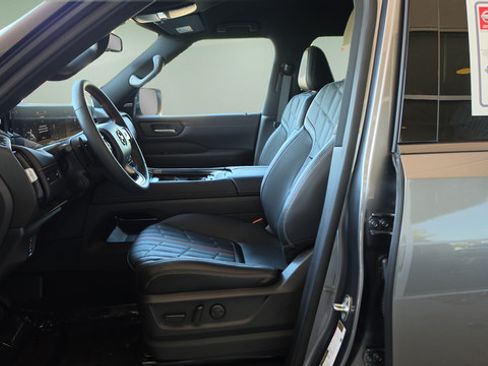 Used 2026 Nissan Armada PRO-4X AWD/4WD image 31