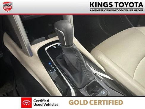 Used 2024 Toyota Corolla Cross XLE AWD/4WD image 21