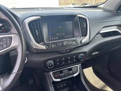 Used 2024 GMC Terrain SLE AWD/4WD image 15