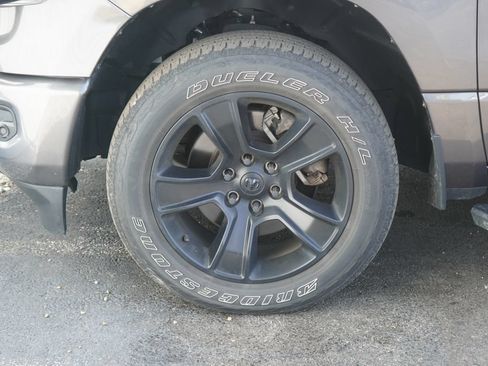 Used 2023 RAM 1500 Big Horn AWD/4WD image 6
