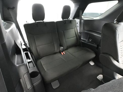 Used 2020 Ford Explorer XLT w/ Comfort Package AWD/4WD image 43