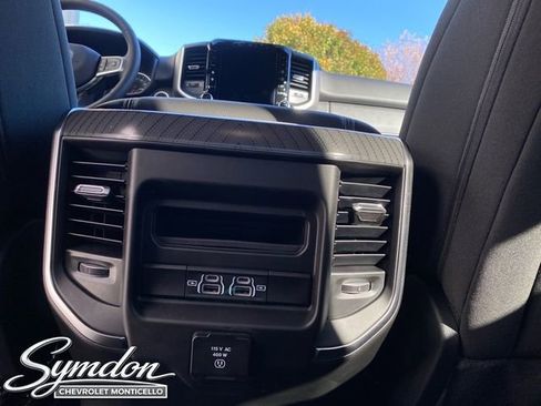 New 2026 RAM 1500 Big Horn AWD/4WD image 18