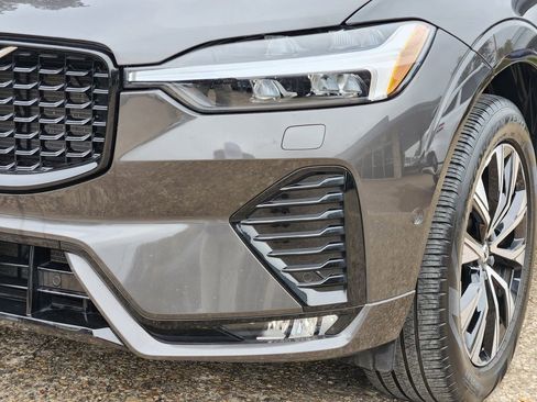 Used 2023 Volvo XC60 B5 Plus w/ Climate Package image 10