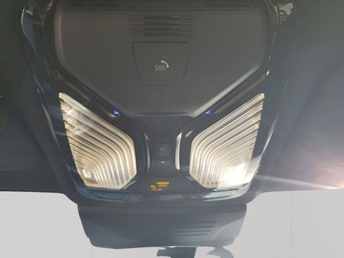 Used 2023 BMW X7 M60i w/ Executive Package image 42