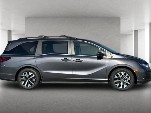New 2026 Honda Odyssey EX-L image 3