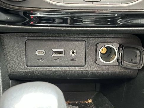 Used 2023 Buick Encore GX Select image 25