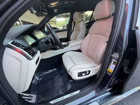 Used 2022 BMW X5 M50i w/ Premium Package AWD/4WD image 25