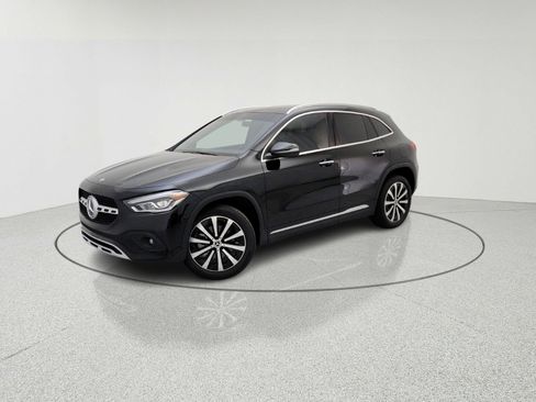 Certified 2022 Mercedes-Benz GLA 250 image 1
