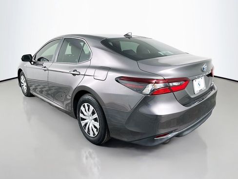 Used 2021 Toyota Camry LE image 7