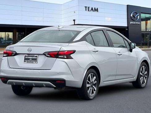 Used 2025 Nissan Versa SV FWD image 4