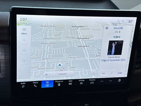 Used 2024 Ford Expedition Limited image 19