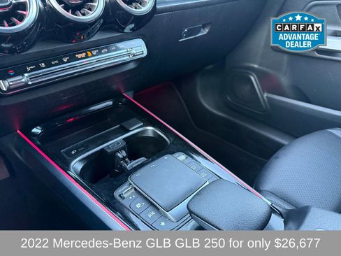 Used 2022 Mercedes-Benz GLB 250 4MATIC image 13