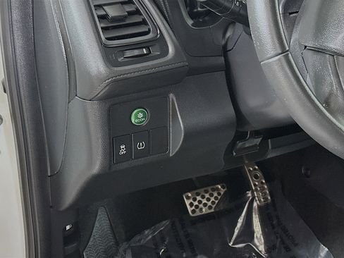Used 2019 Honda HR-V Sport image 10
