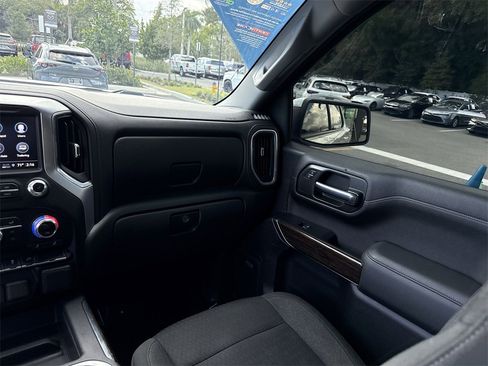 Used 2021 GMC Sierra 1500 Elevation w/ Preferred Package image 12