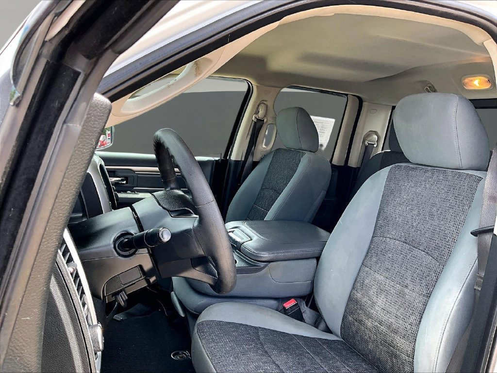 Used 2020 RAM 1500 Warlock AWD/4WD image 25