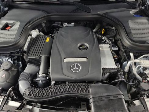 Used 2018 Mercedes-Benz GLC 300 4MATIC image 12