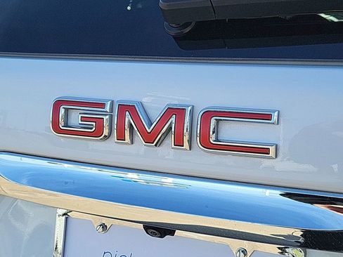 Certified 2023 GMC Terrain SLT image 29