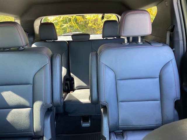 Used 2024 Chevrolet Traverse Z71 w/ Enhanced Driving Package AWD/4WD image 38