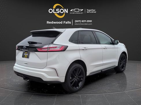 Used 2024 Ford Edge ST-Line w/ Class II Trailer Tow Package AWD/4WD image 5