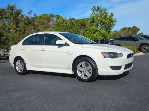 Used 2014 Mitsubishi Lancer SE image 3