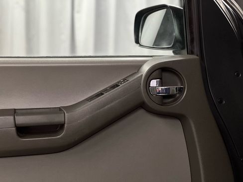 Used 2013 Nissan Xterra S RWD image 31