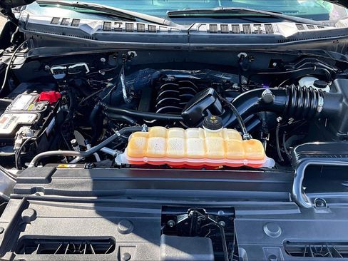 Used 2017 Ford F150 XLT w/ Equipment Group 302A Luxury AWD/4WD image 31