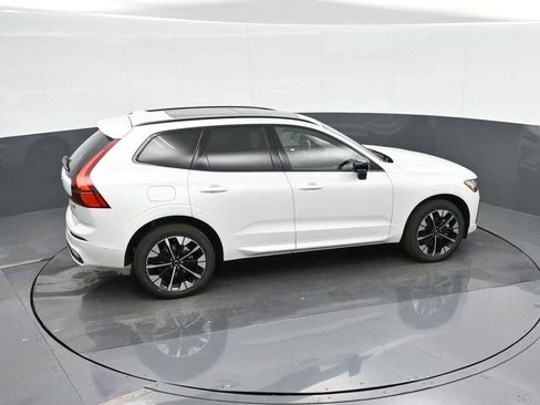 New 2026 Volvo XC60 B5 Plus w/ Protection Package Premier image 19