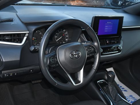Certified 2025 Toyota Corolla SE image 8