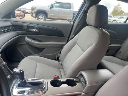 Used 2013 Chevrolet Malibu LS FWD image 25