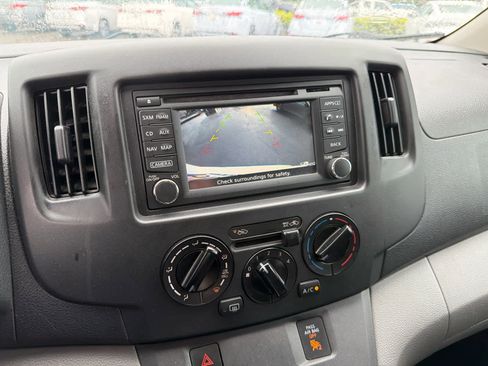 Used 2015 Nissan NV200 SV w/ Technology Package image 7