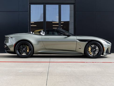Used 2023 Aston Martin DBS Superleggera Volante RWD image 11