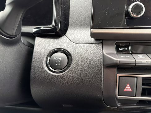 Used 2025 Toyota Camry LE image 17