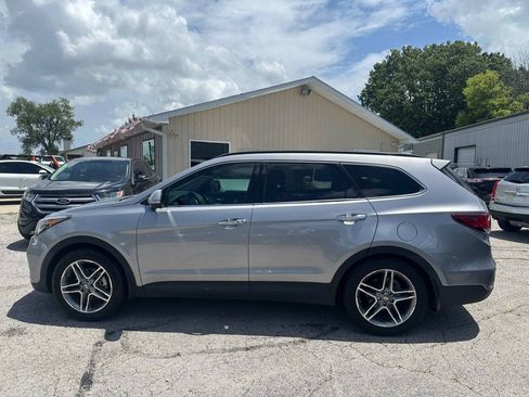 Used 2017 Hyundai Santa Fe FWD w/ Cargo Package image 6
