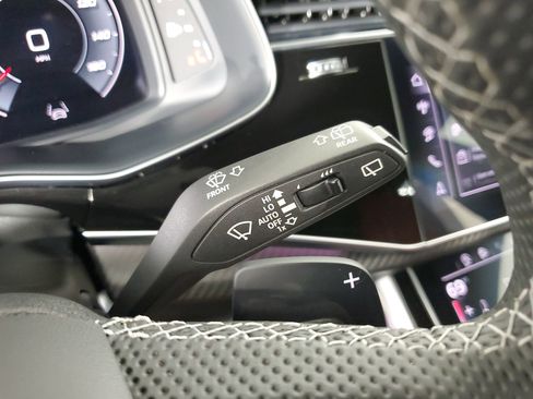 Certified 2024 Audi SQ8 Prestige image 36