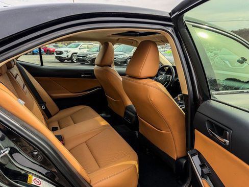 Used 2016 Lexus IS 200t image 14