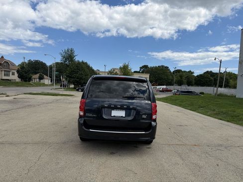 Used 2014 Dodge Grand Caravan SXT w/ Quick Order Package 29G SXT FWD image 6