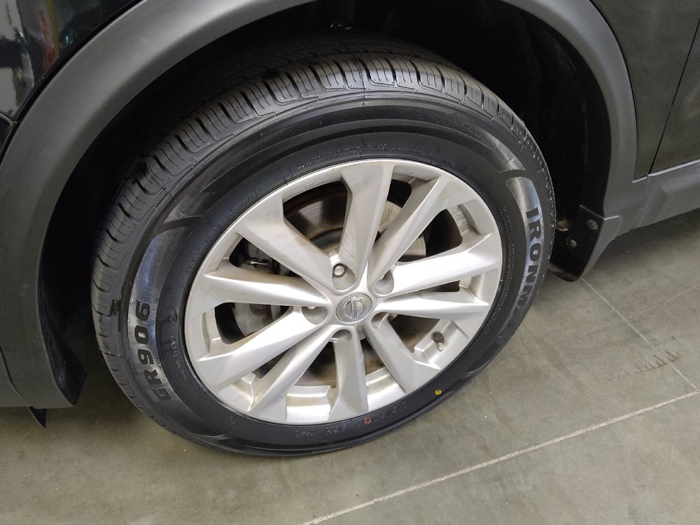 Used 2018 Nissan Rogue Sport S w/ S Appearance Package FWD image 31