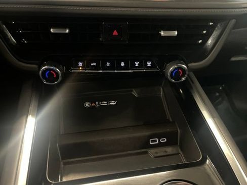 Certified 2025 Chevrolet Tahoe LT AWD/4WD image 24