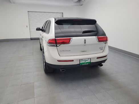 Used 2013 Lincoln MKX AWD image 6