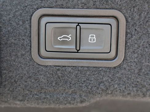 Used 2020 Audi S8 L w/ Full Leather Package AWD/4WD image 27