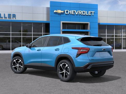 New 2026 Chevrolet Trax RS w/ Driver Confidence Package image 3