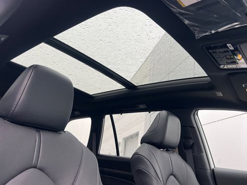 New 2026 Toyota Grand Highlander AWD Hybrid image 15