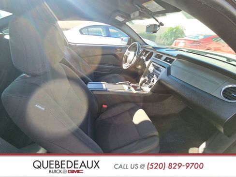 Used 2013 Ford Mustang Coupe image 13