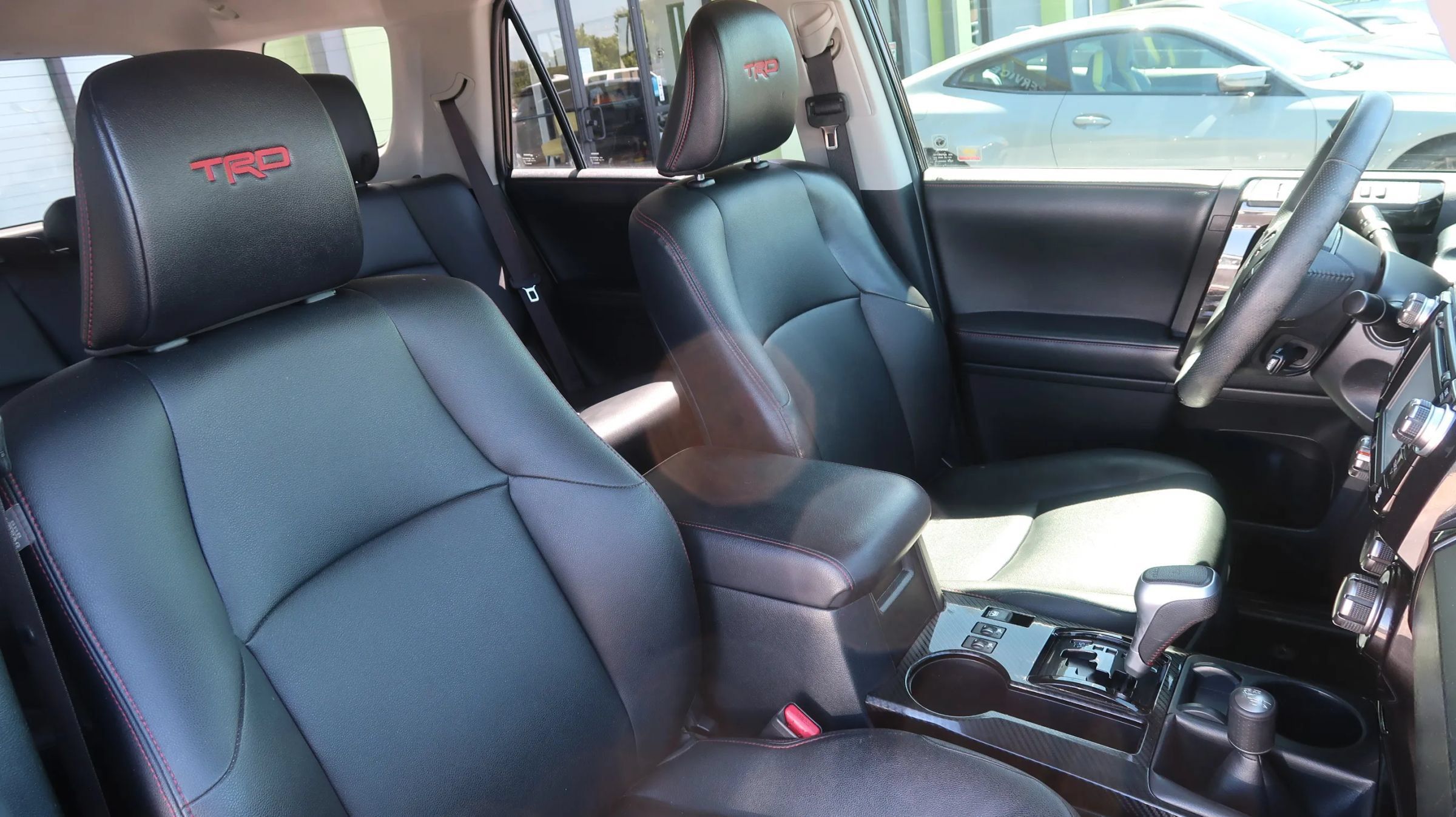 Used 2019 Toyota 4Runner TRD Off-Road Premium AWD/4WD image 27