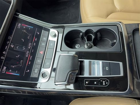 Used 2022 Audi Q7 3.0T Premium w/ Convenience Package image 30