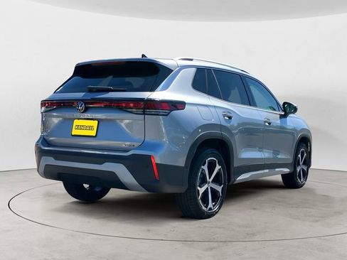 New 2025 Volkswagen Tiguan SE AWD/4WD image 7