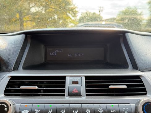 Used 2012 Honda Accord LX image 48