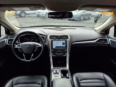 Used 2019 Ford Fusion SEL FWD image 10
