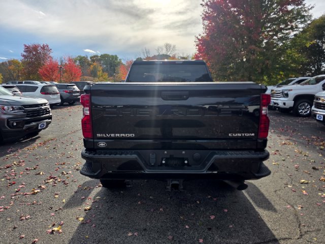 Used 2023 Chevrolet Silverado 2500 Custom w/ Infotainment Package AWD/4WD image 3
